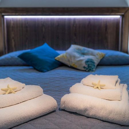 Perla Di Mare Appartamenti Кастелуцо Екстериор снимка