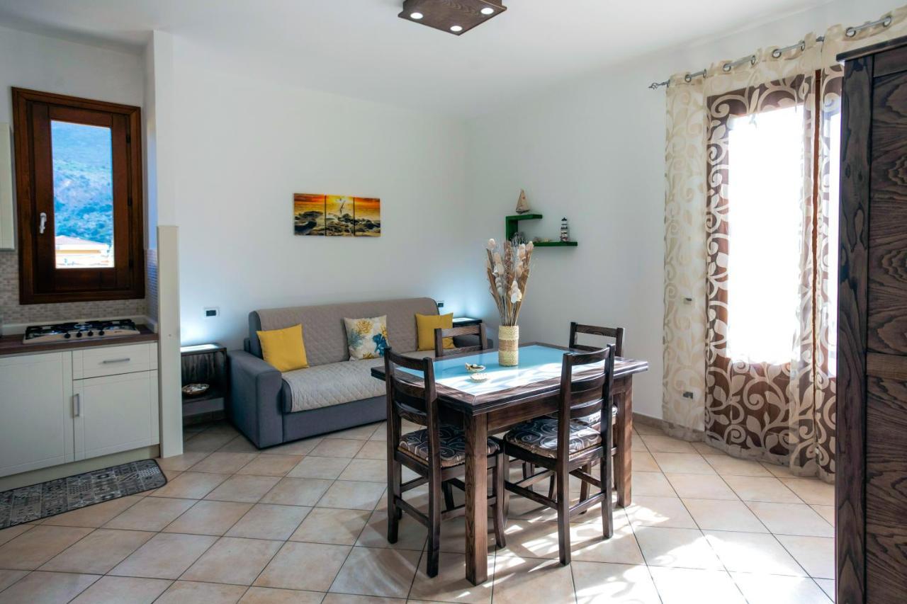 Perla Di Mare Appartamenti Кастелуцо Екстериор снимка